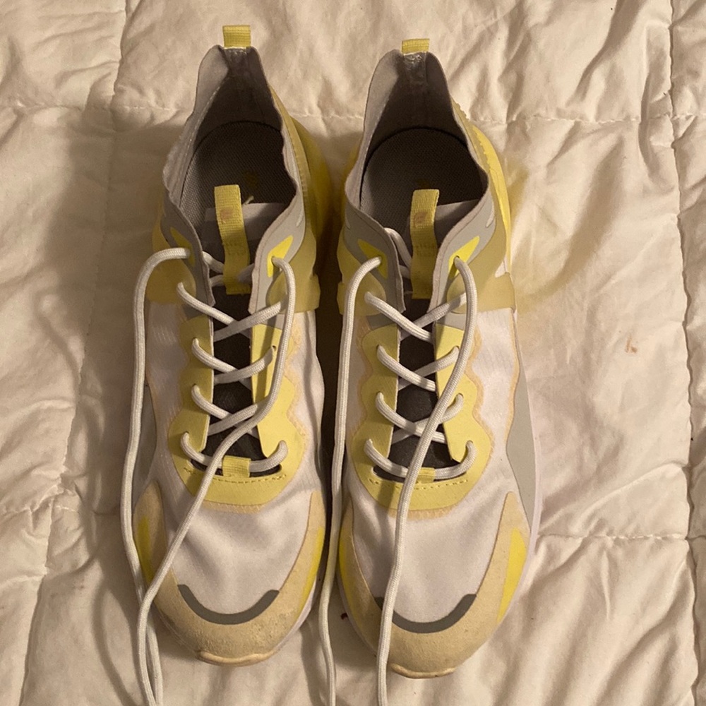 Fabletics Yellow Sneaker